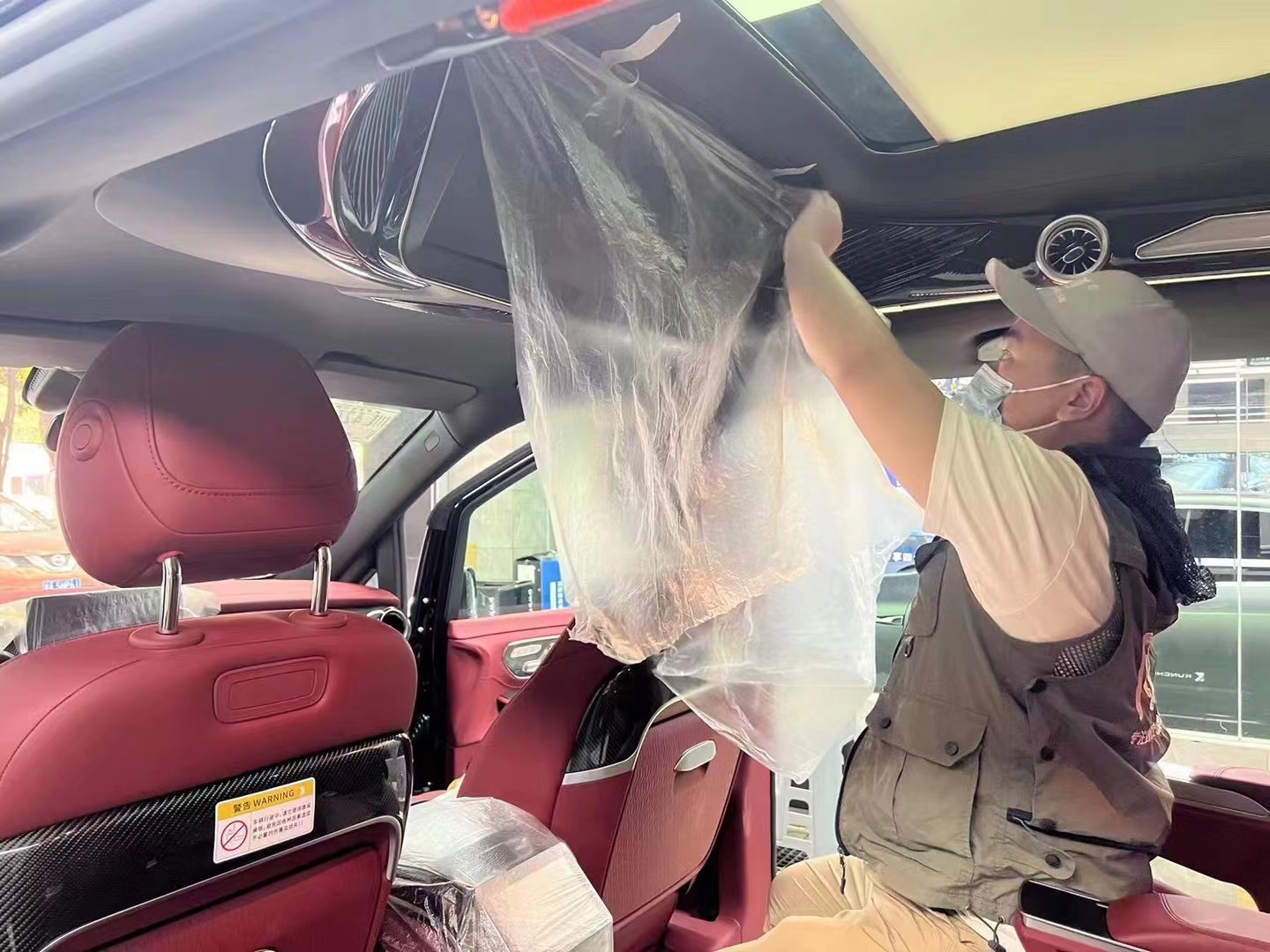 如何知道新車是否甲醛超標(biāo)，車內(nèi)異味如何解決